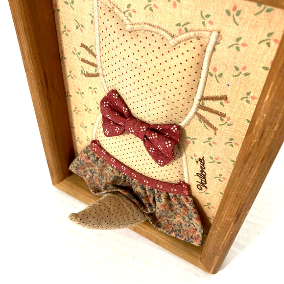 Vintage Other - VINTAGE 3D Handcrafted Kitty Folk Art